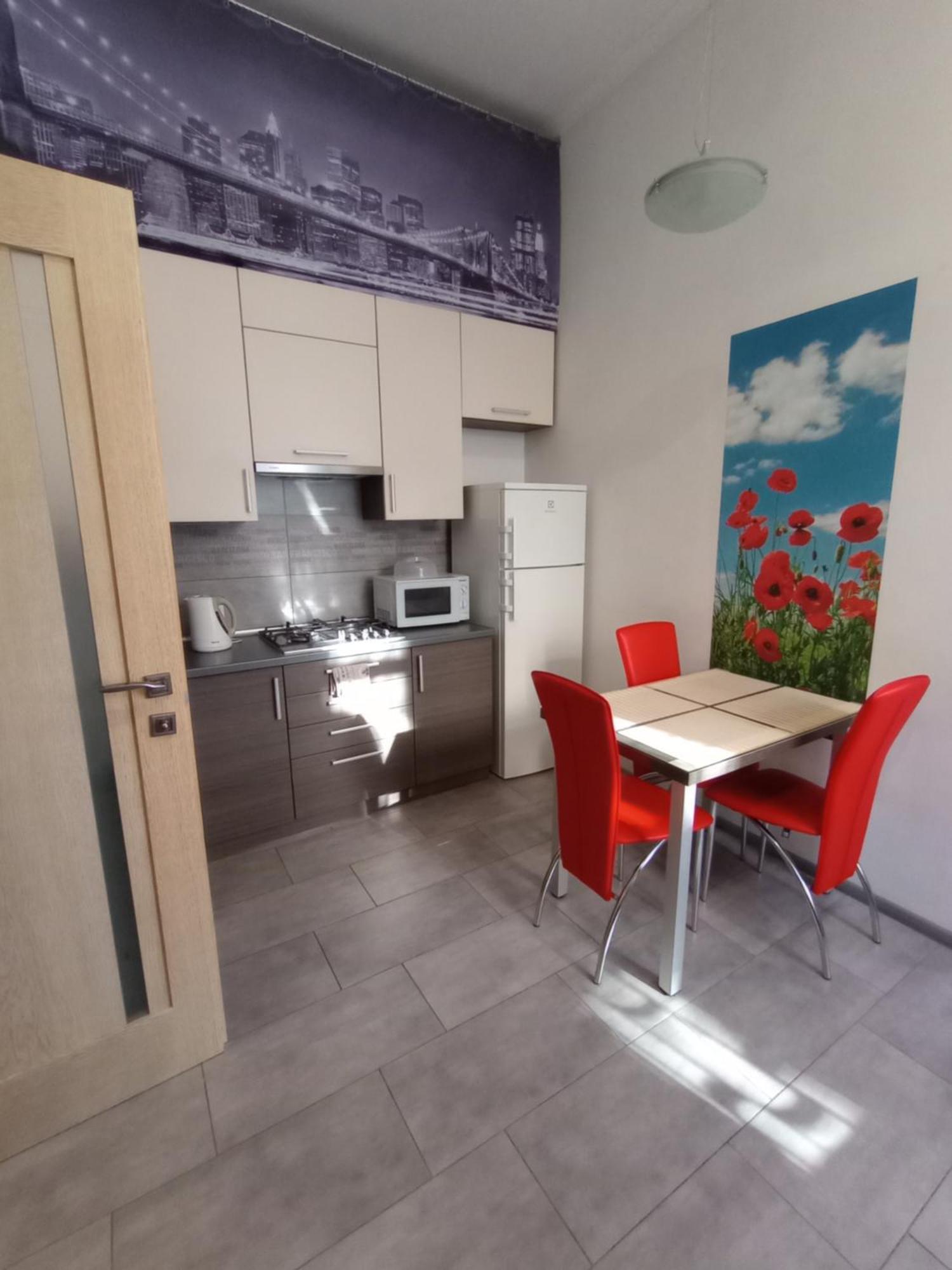 Apartment On Khorvatska Street Lviv Eksteriør bilde