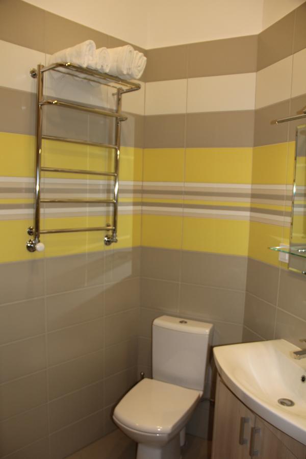 Apartment On Khorvatska Street Lviv Eksteriør bilde