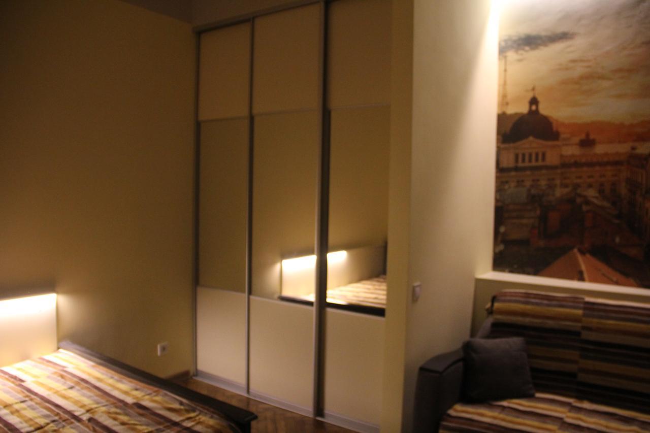 Apartment On Khorvatska Street Lviv Eksteriør bilde
