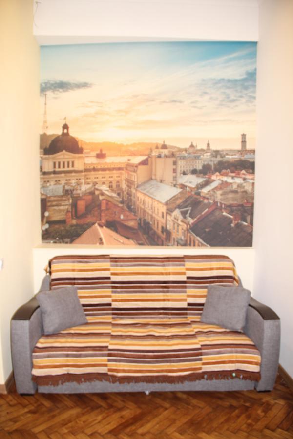 Apartment On Khorvatska Street Lviv Eksteriør bilde