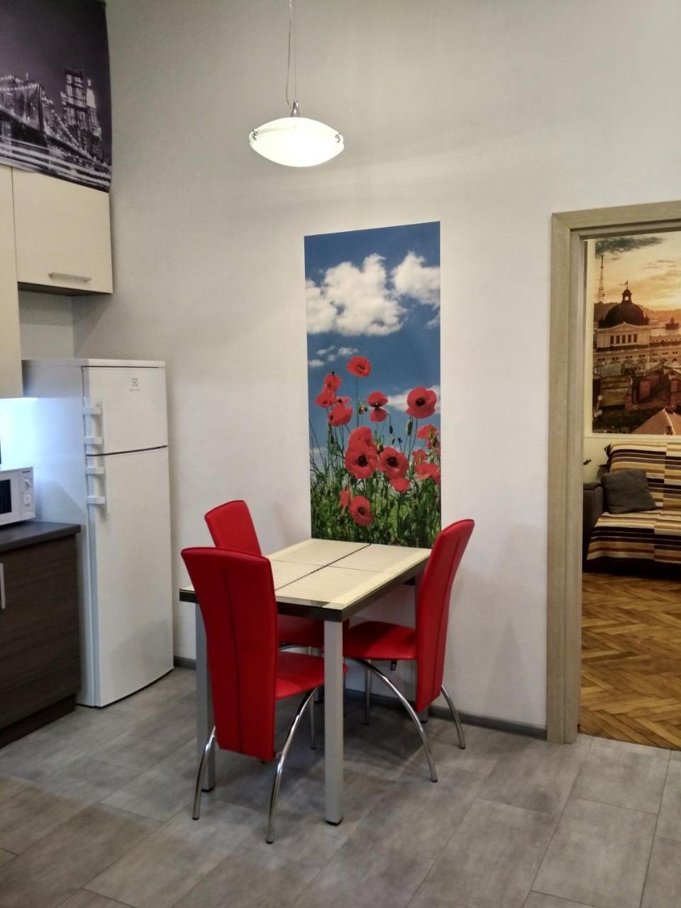 Apartment On Khorvatska Street Lviv Eksteriør bilde